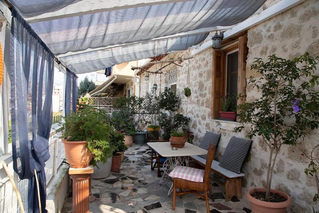Stone Suite In The Center Of Corinto Esterno foto