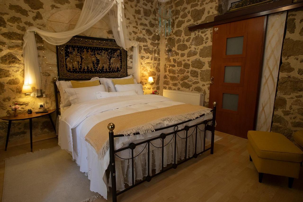 Stone Suite In The Center Of Corinto Esterno foto